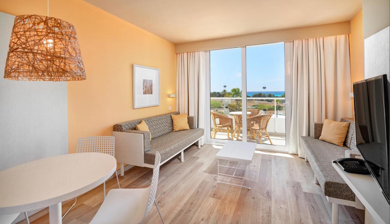 Protur Vista Badia Apart otel Sa Coma  Oda fotoğraf